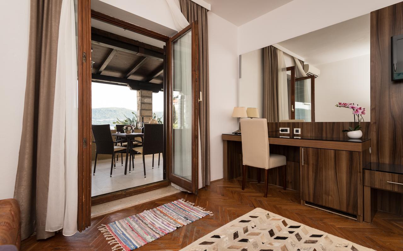 Apartments Villa Kresic 네움 외부 사진